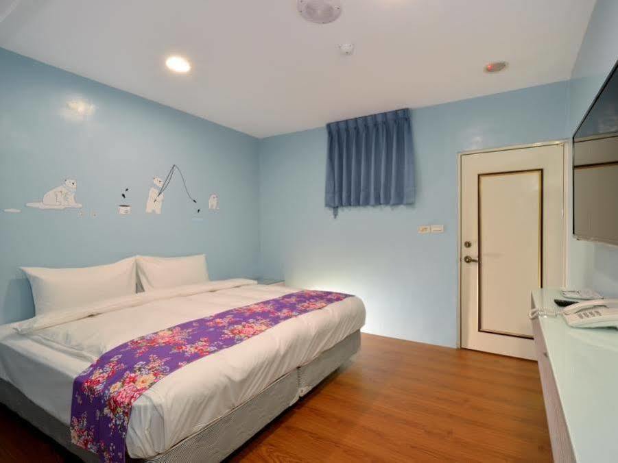 Mini Box Hotel Taipei Exterior photo
